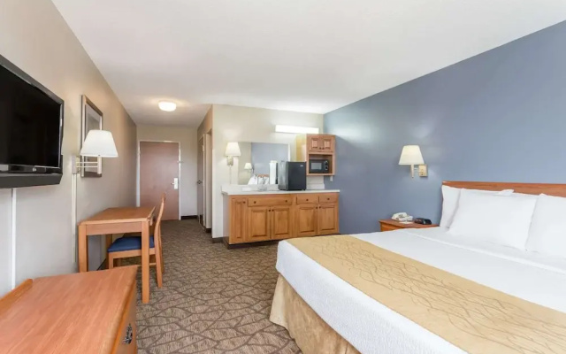 Spark by Hilton Tifton