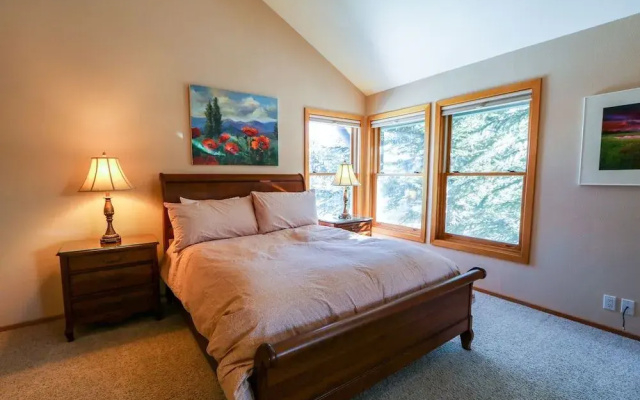 Snowcreek #880 3 Bedroom Condo by RedAwning