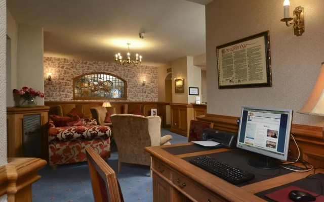 The Crown Hotel