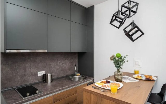 Modern and Bright Duplex - Main Street