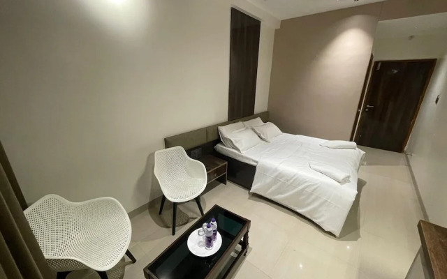 Model Grand Inn