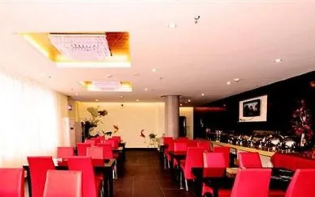 Jiujiang 168 Inn