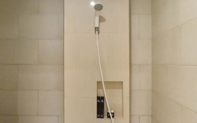 Modern Look Studio at Apartemen Superm