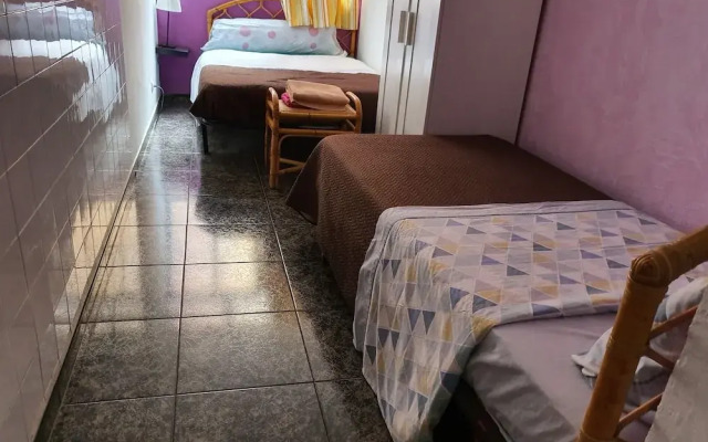 Low Cost Room Las Llaves 2