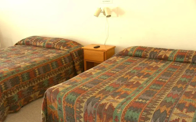 Bunkhouse Motel