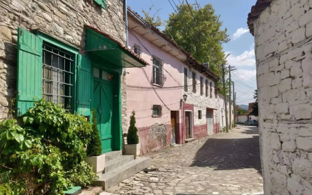 Private room historic center Elbasan