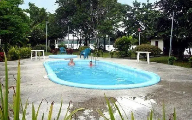 Ilan-Ilan Caribbean Lodge