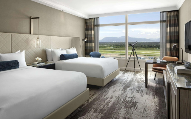 Fairmont Vancouver Airport In-Terminal Hotel