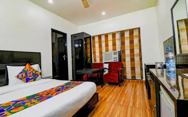 Fabhotel La Ola