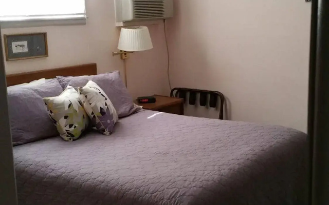 Torch Bay Inn