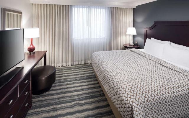 Embassy Suites by Hilton Tampa Brandon