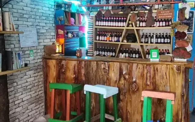 Litang Xiehou Chinese Inn