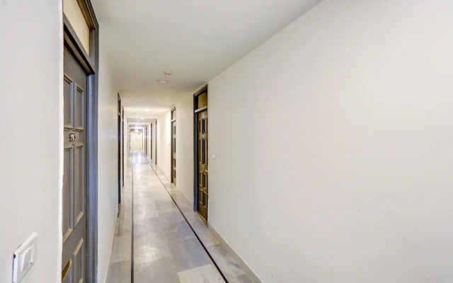 Capital O 79858 Hotel Jp Tower