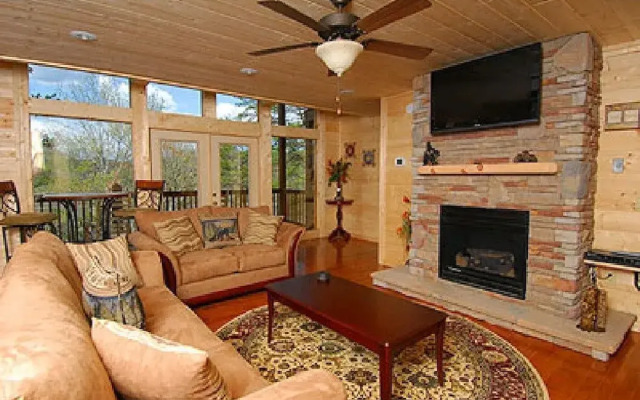 Appalachian Lodge 4 Bedrooms 4 Bathrooms Home