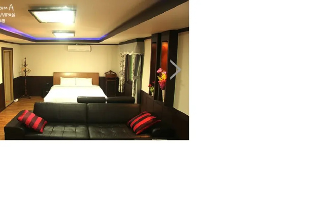 Noblesse Hotel