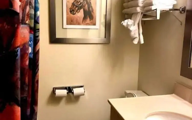 Quality Inn & Suites Rainwater Park