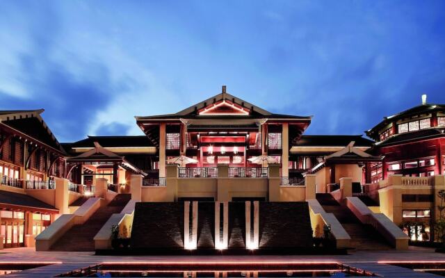 Отель The Ritz-Carlton Sanya, Yalong Bay вид на фасад