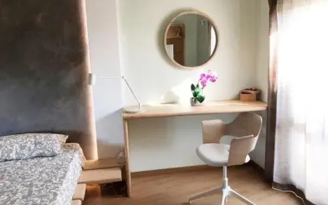 REnt Room Wood