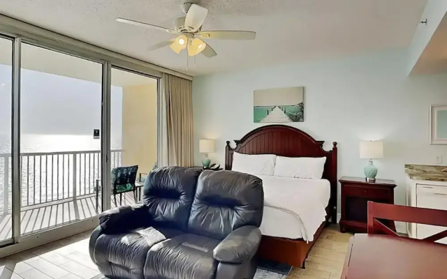 Majestic Beach Towers 1-1412