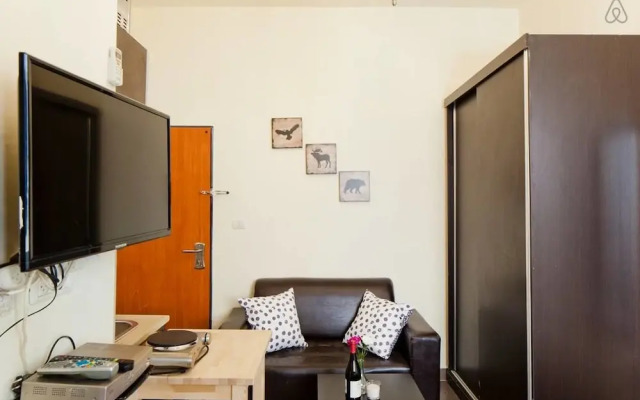 NHE Rothschild Apartments