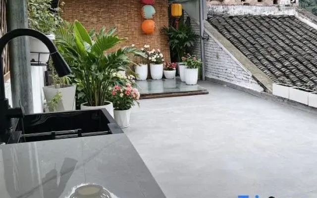 Qingping · Jian Homestay (Zhenyuan Ancient Town)