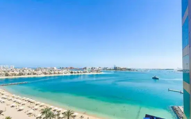 bnbme | Luxury Seaview Retreat with Private Beach