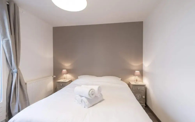 Les Deux Rives - Appartement Confortable Avec Place de Parking