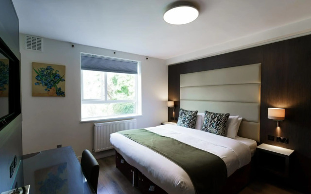 Penywern Apartment