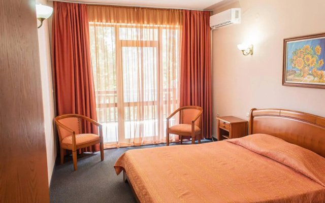 SG Estreya Residence Apartments