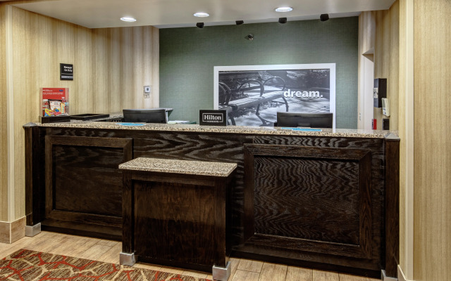 Hampton Inn® Ashland