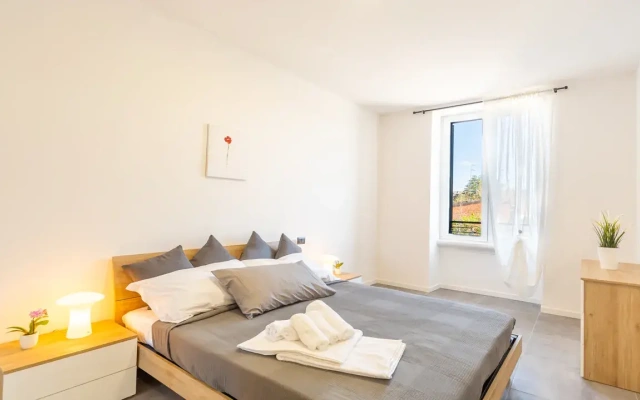 KHL apartments