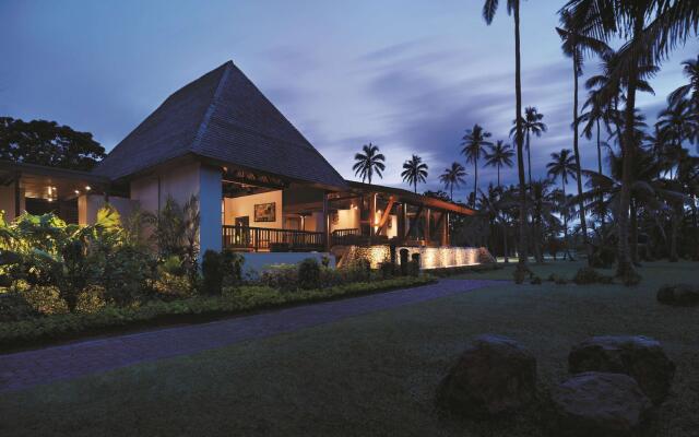 Отель Shangri-La's Fijian Resort & Spa вид на фасад