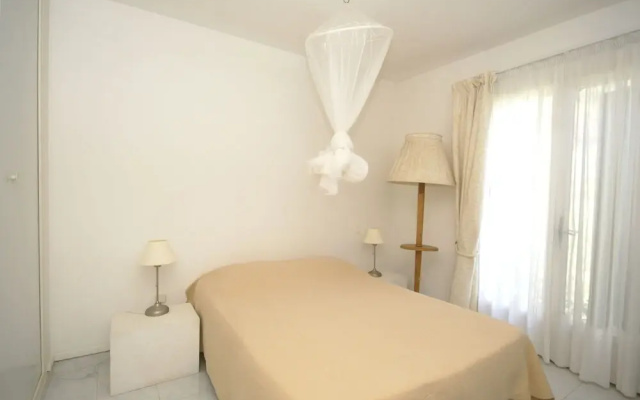 Lush Holiday Home in Draguignan With Private Garden