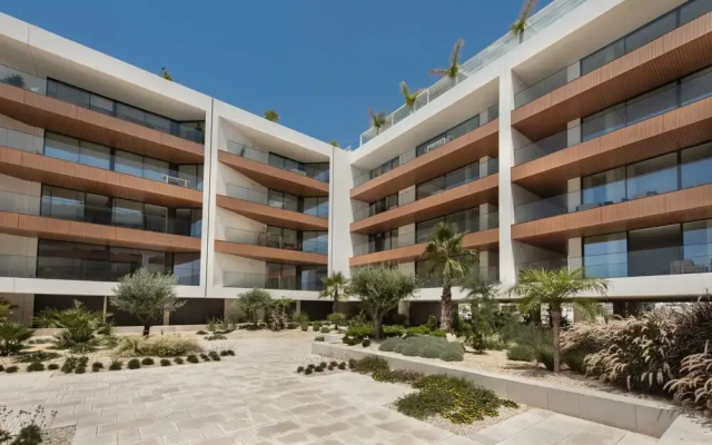 Del Mar Apartment - BT