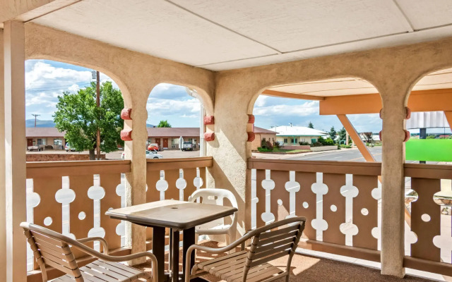 Travelodge by Wyndham Las Vegas NM