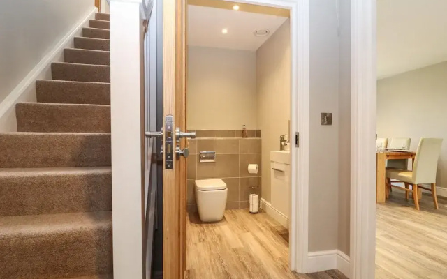 9 Windrush Heights
