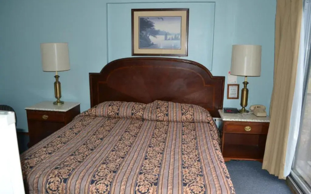 Parkers Motel