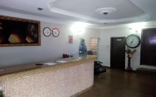 Indices  Hotel and Suites