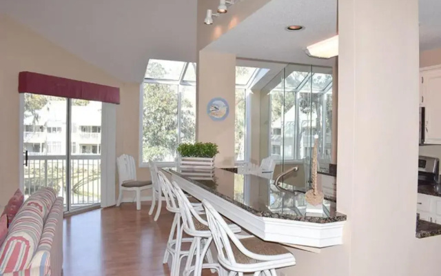 701 Barrington Park