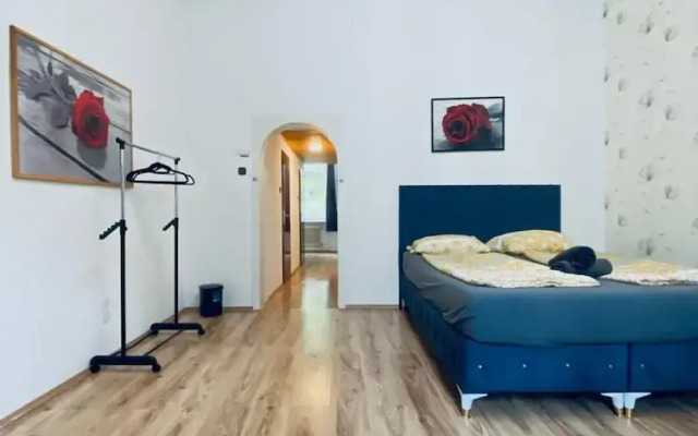 Affordable 3BR Apartment Top Location