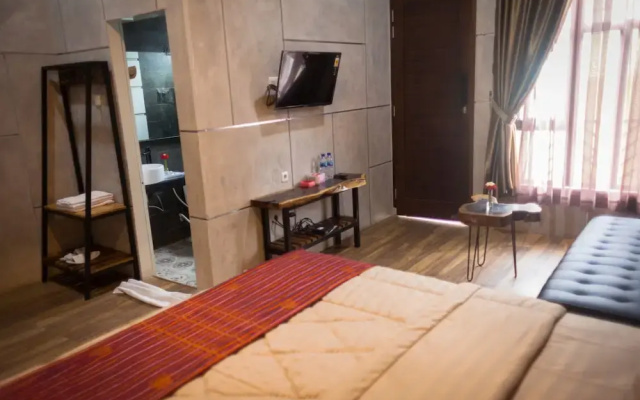 Pariban Hotel