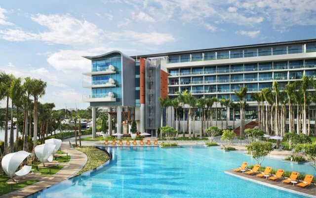 Отель W Singapore - Sentosa Cove бассейн