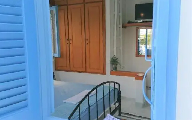 ~~ Sea Breeze covered house ~~