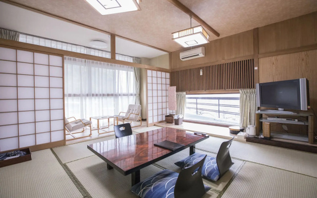 Atami Kinomiyanoyu Shogetsu