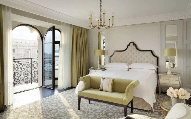 Отель Four Seasons Hotel Baku