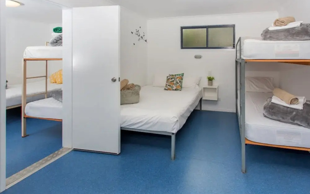 Solitary Islands Resort - Caravan Park