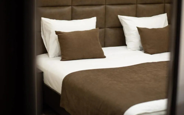 Отель Boutique Living