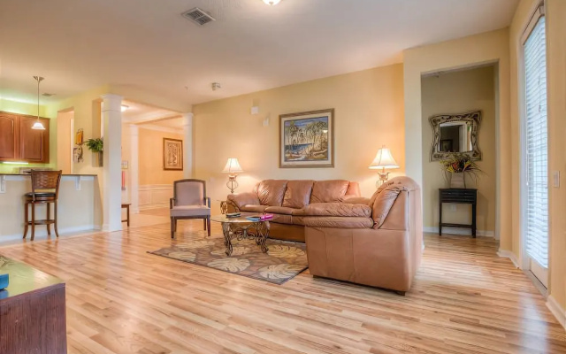 4816 Cayview Avenue #102