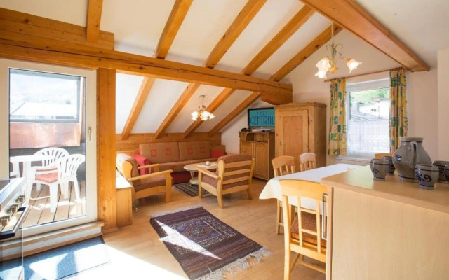  Apartmenthaus Brixen & Haus Central