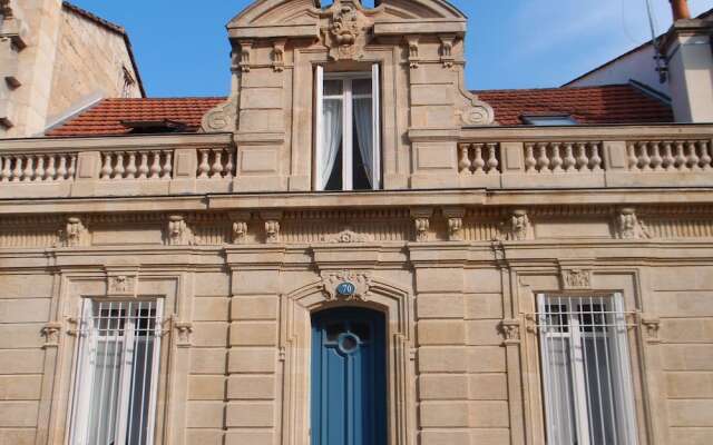 Отель Blue Lodge in Bordeaux Франция, Бордо - отзывы, цены и фото номеров - забронировать отель Blue Lodge in Bordeaux онлайн вид на фасад